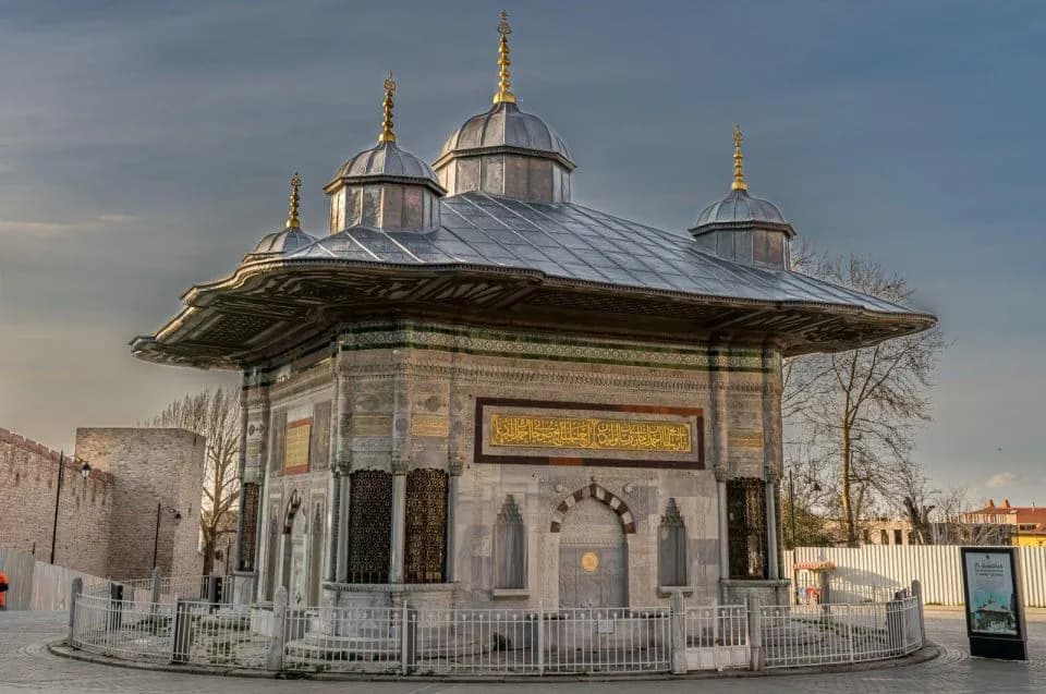 1.5-Hour Topkapi Palace Tour: Skip-the-Line Entry with Expert Guide - Image 11